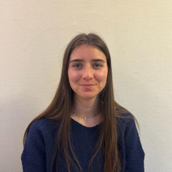 Babysitter in La Rochelle: Leonie