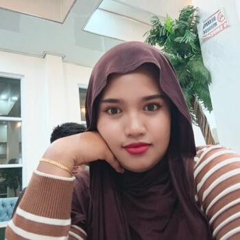Babysitter in Bandar Lampung: Karen