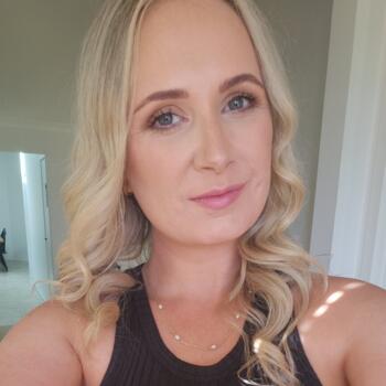 Babysitting job in Bathurst: babysitting job Yana