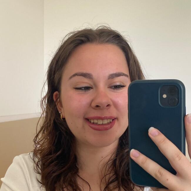 Babysitter in Castres-sur-l'Agout: Katel