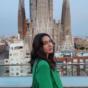 Canguro en Viladecans: Laura