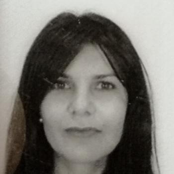 Babysitter em Sintra: Maria