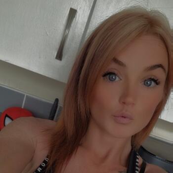 Babysitting job in Stoke-on-Trent: babysitting job Vicky