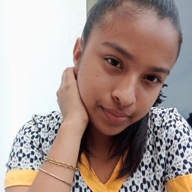 Niñera en David: Anelis