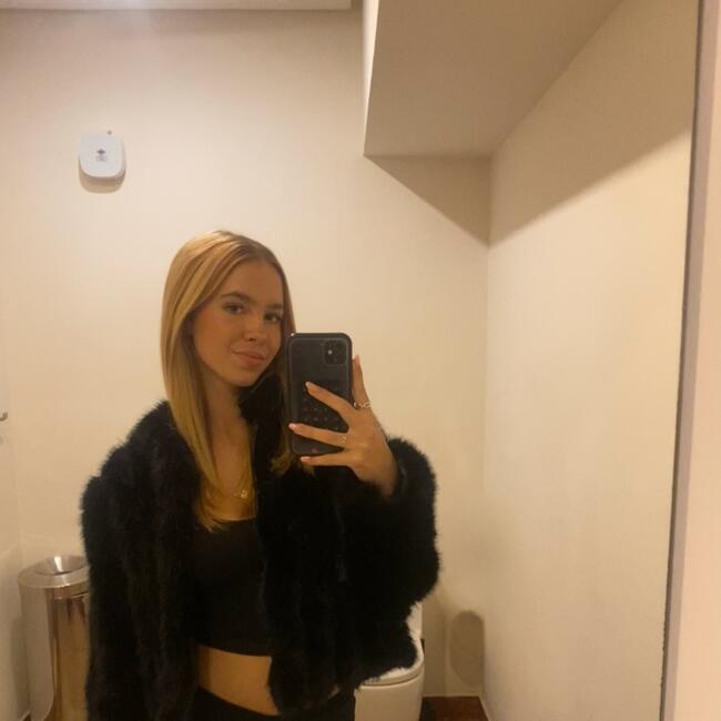 Babysitter in Marbella: Marie