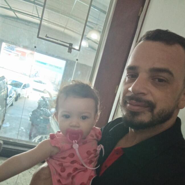 Babysitting job in Coronel Fabriciano: Lemuel