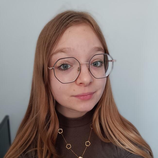 Babysitter in Bourg-Saint-Andéol: Emma