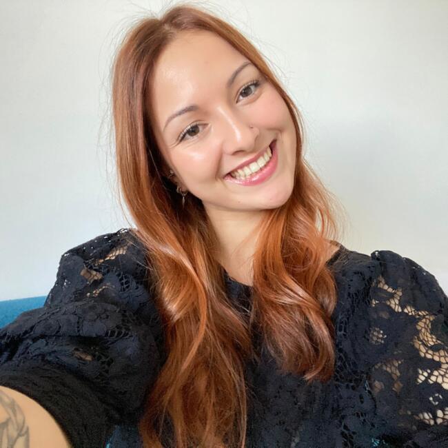 Babysitter in Rive-de-Gier: Eva