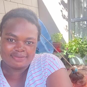 Nanny in Cape Town: Kwenzakwenkosi Loveness