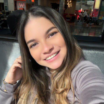 Babysitter in Dallas: Andrea