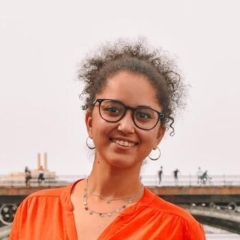 Canguro Dos Hermanas: Andrea Velasco