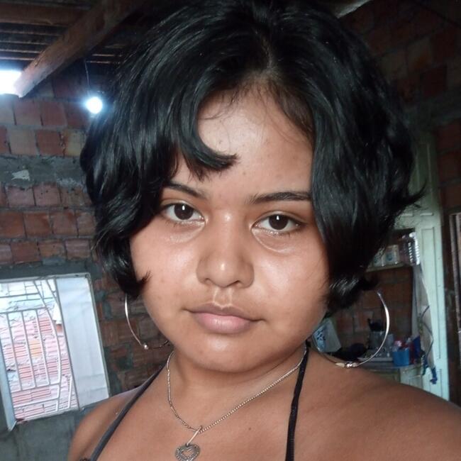 Babysitter in Manaus: Ana Beatriz
