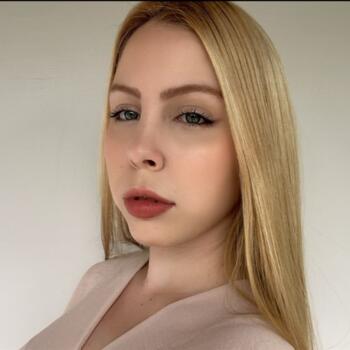 Babysitter in Guaramirim: Paola