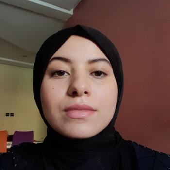 جليسة أطفال في الدار البيضاء: Shourouq