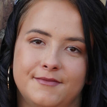 Babysitter Estinnes-au-Val: Leïla