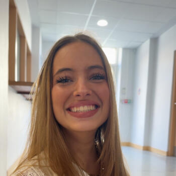 Babysitter in Le Bouscat: Manon