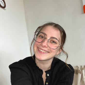 Babysitter Issoire: Hélène