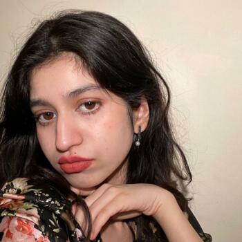 Babysitter in Oxford: Himra