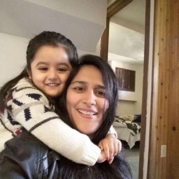 Babysitter Winnipeg: Manjit