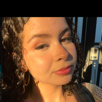 Babysitter Fernandópolis: Clara