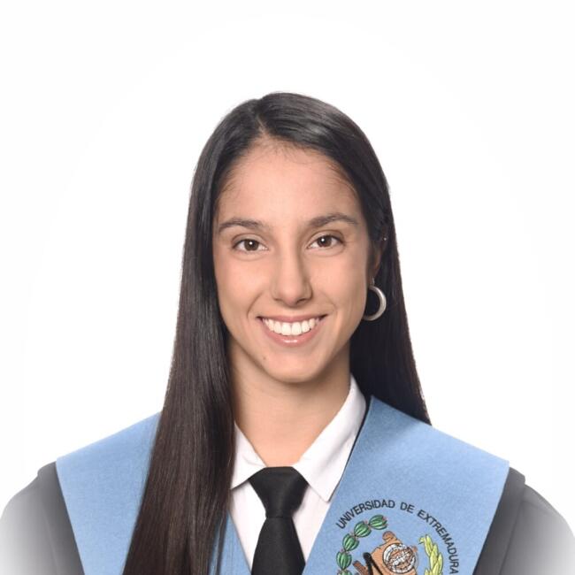 Babysitter in Dublin: Pilar