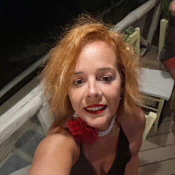 Babysitter στην περιοχή Νίκαια: Edna