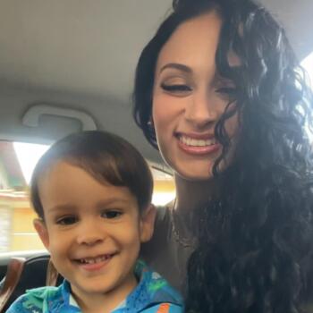 Babysitter Vila Velha: Amanda
