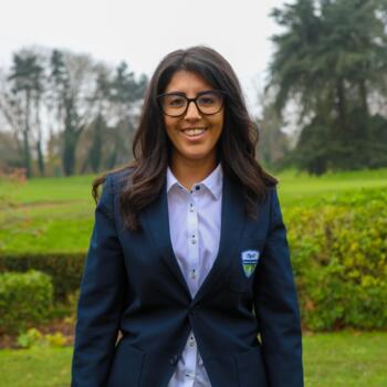 Babysitter in Tourcoing: Houda