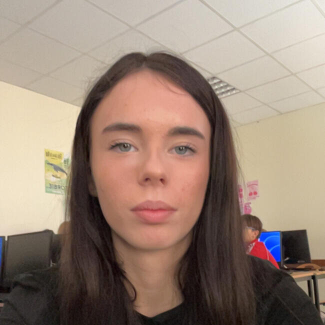 Babysitter in Sallanches: Faustine