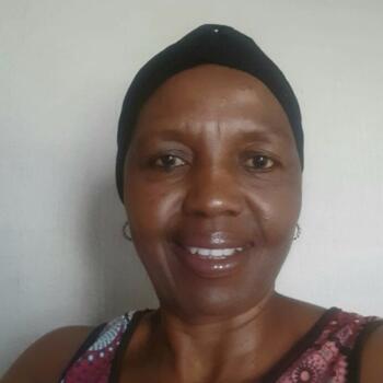 Babysitter Pretoria: Dikeledi