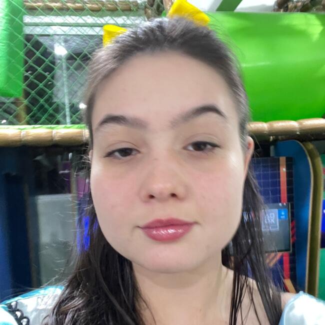 Babysitter in Santa Rosa: Júlia