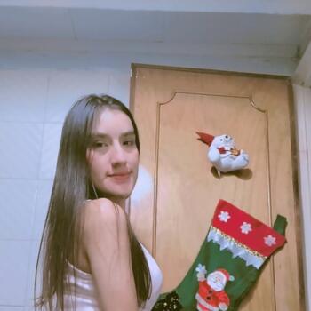 Niñera en Armenia: Melissa