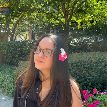 Babysitter in Ventura: Dannia