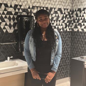 Babysitter Los Angeles: Nevaeh