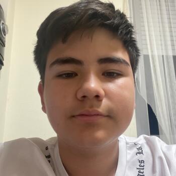 Canguro en Fuengirola: Nail