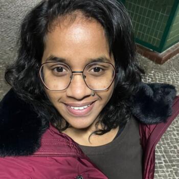 Babysitter Berlin: Thivyabharathi