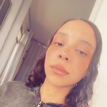 Babysitter in Contagem: Leticia