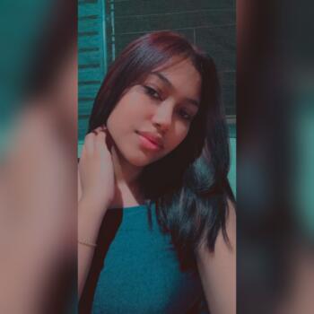 Babysitter in Uberlândia: Suellen