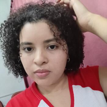 Babá em Belém: Julia