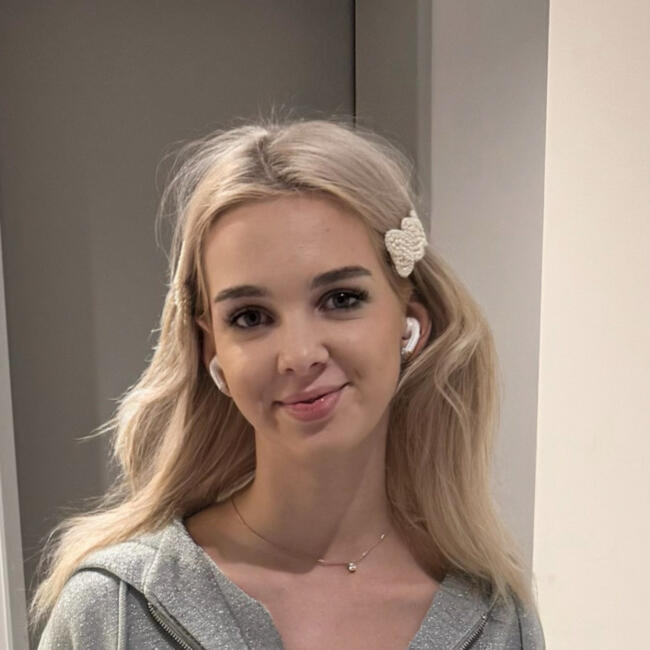 Babysitter in Arogno: Hanna