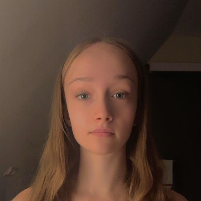 Babysitter in Sus-Saint-Léger: Camille