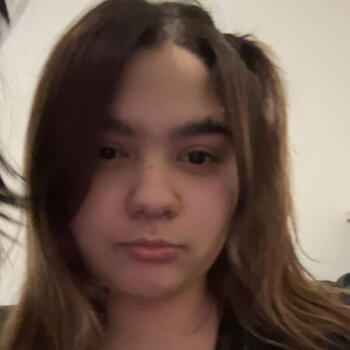 Babysitter in Anderson: Denise