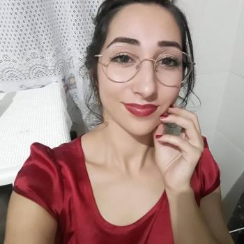 Emprego de babá em Joinville: emprego de babá Alika