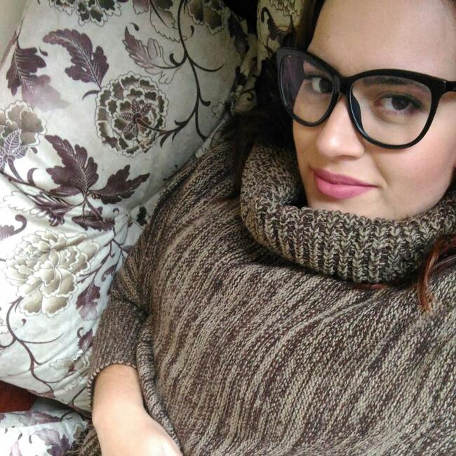 Babá em Rio Grande: Livia Isis