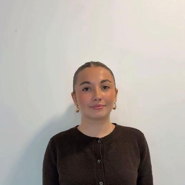 Babysitter in Dijon: Maeva