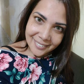 Babysitter Guarulhos: Valéria