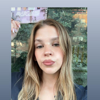 Babysitter in Sint-Truiden: Alicia
