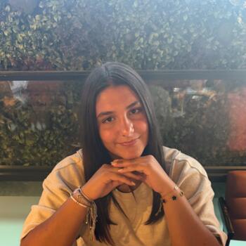 Babysitter Saint-Vallier (Auvergne-Rhône-Alpes): Aleyna