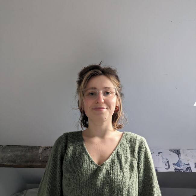 Babysitter in Montreuil: Maëlle