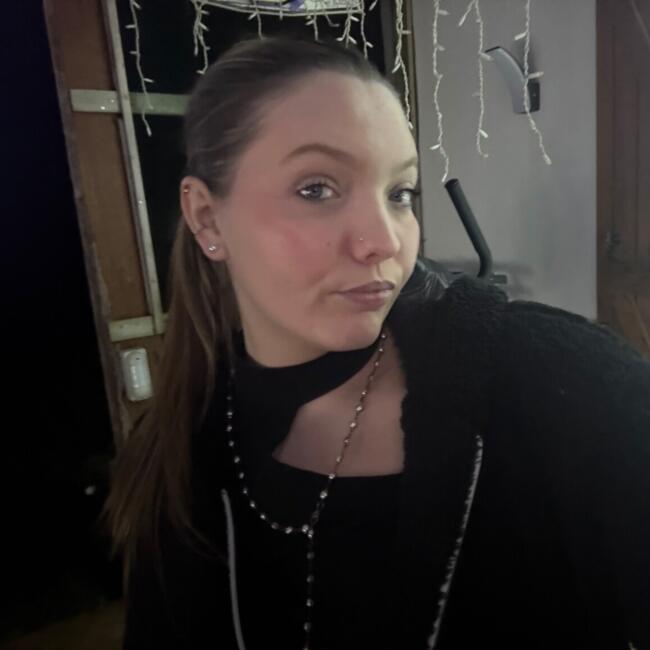 Babysitter in Troyes: Chloe